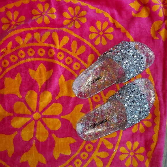 Weeboo Shoes - Beautiful Crystal Sandles Size 6.5